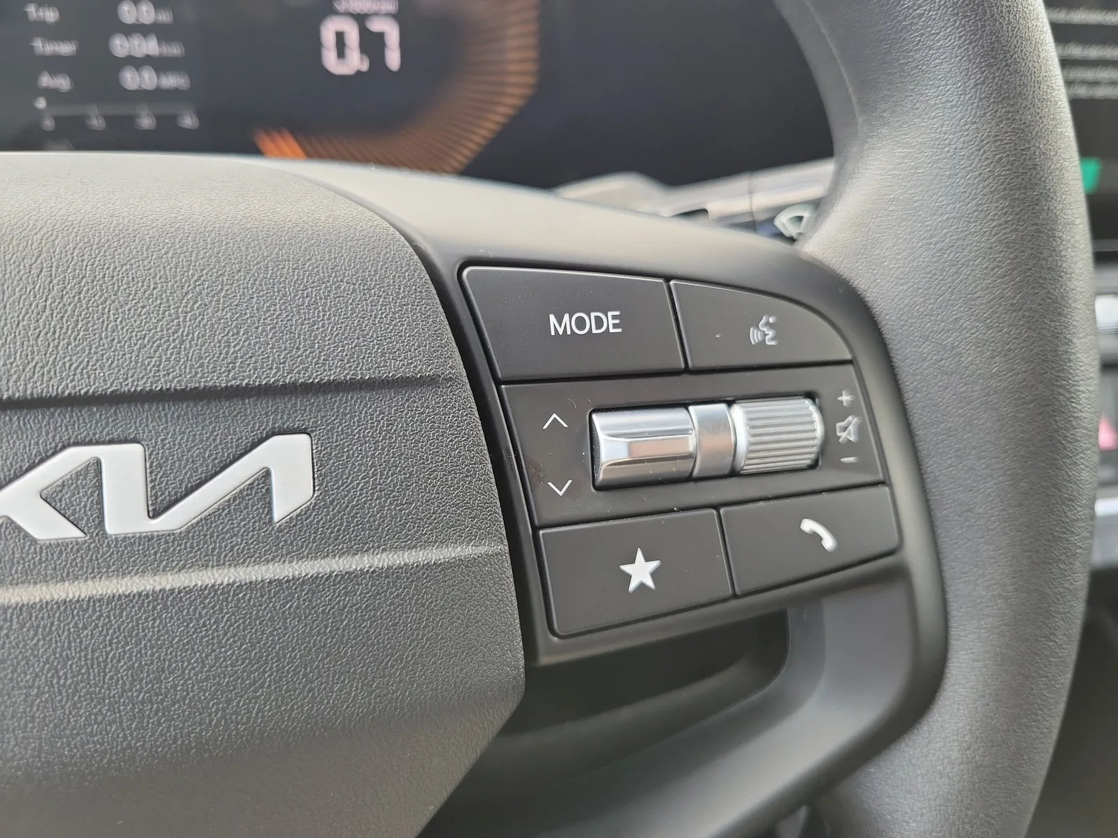 2025 Kia K4 LXS photo 21