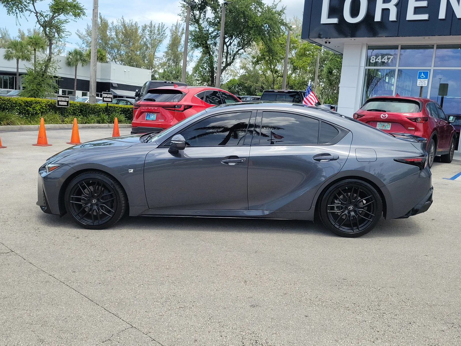 2023 Lexus IS IS 350 F SPORT photo 8