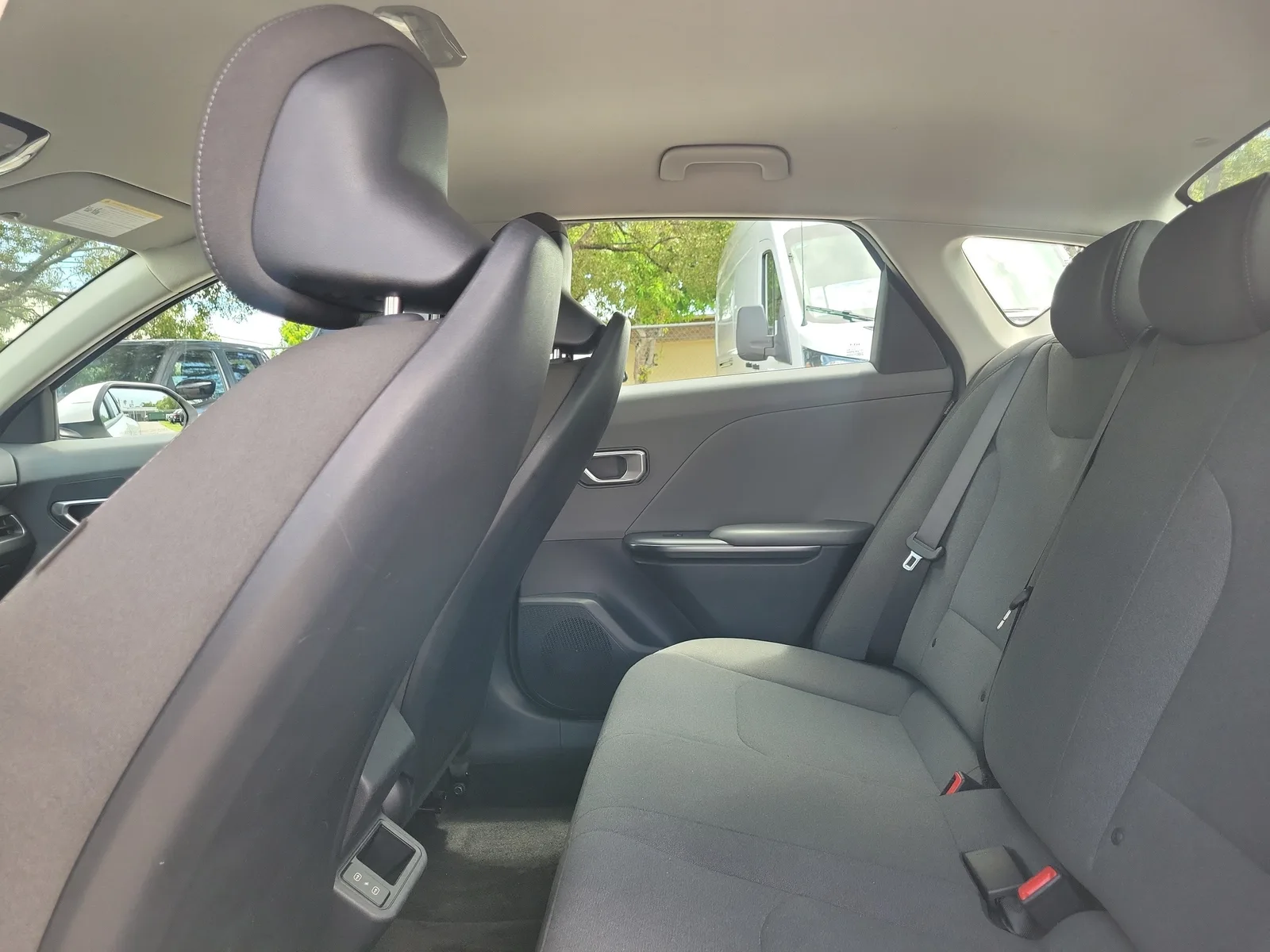 2025 Kia K4 LX photo 17