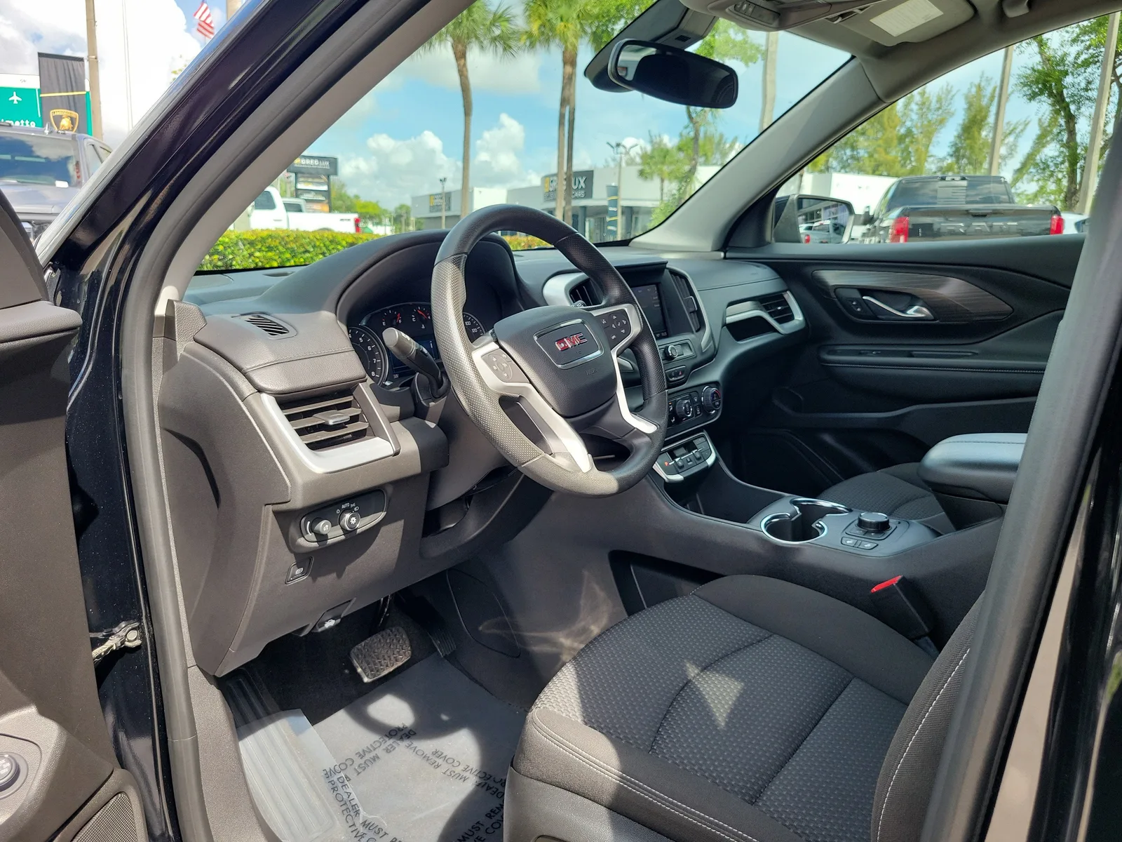 2023 GMC Terrain SLE photo 9