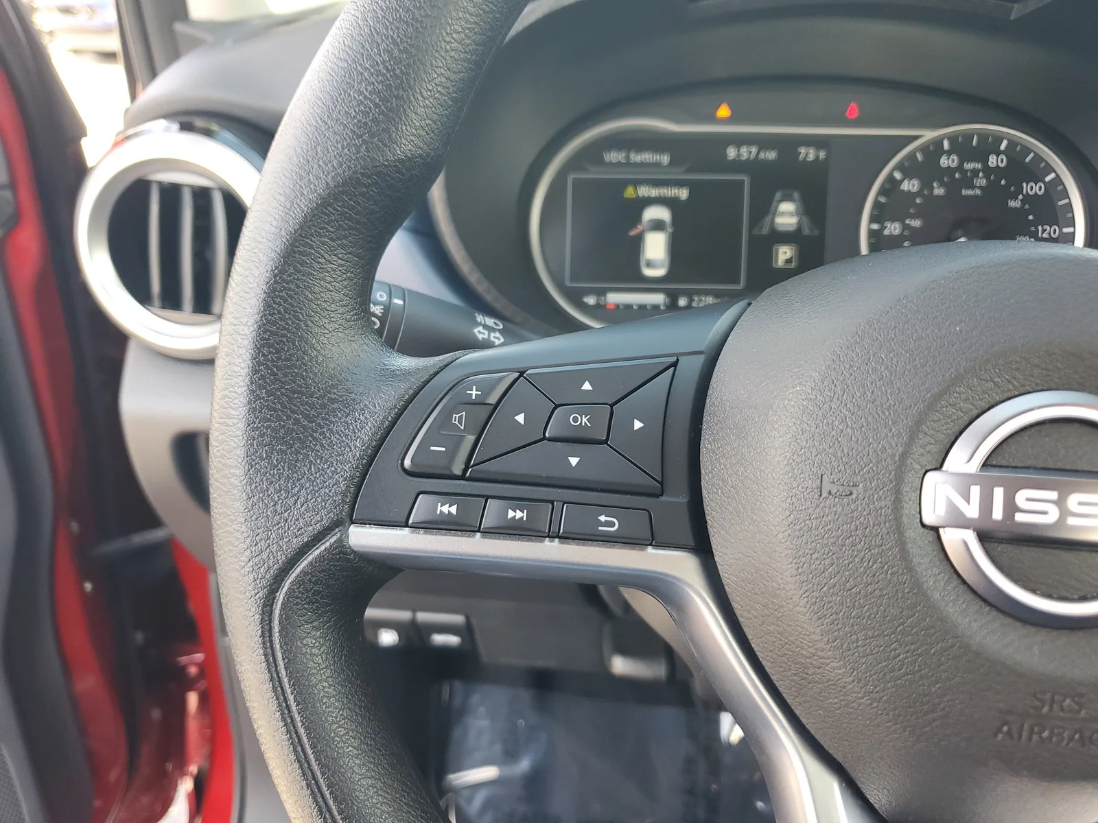 2025 Nissan Versa SV photo 19
