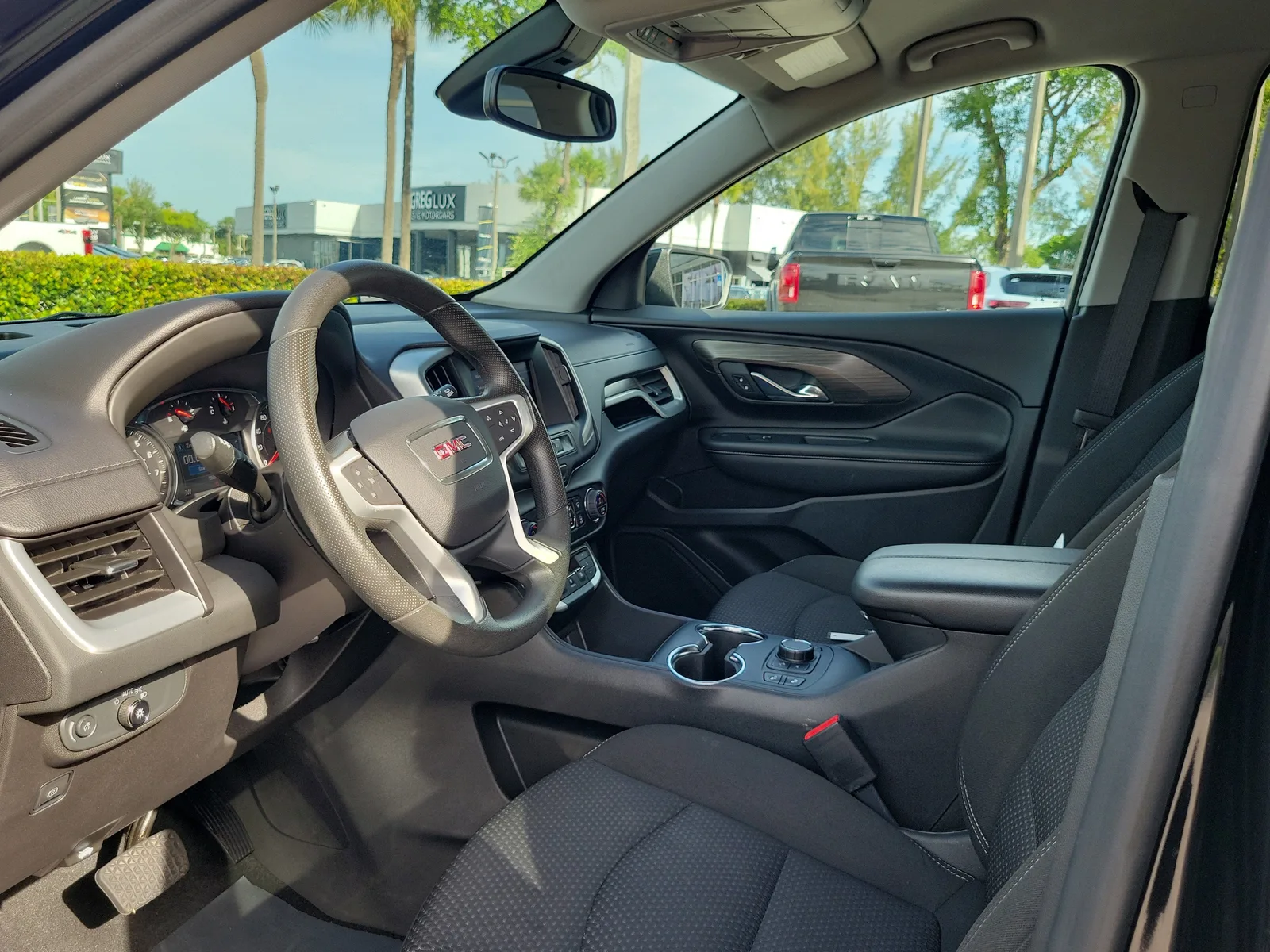 2023 GMC Terrain SLE photo 17