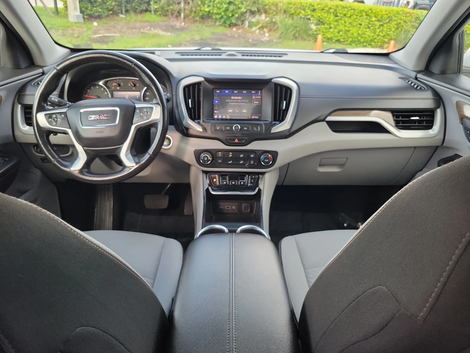 2020 GMC Terrain SLE photo 17