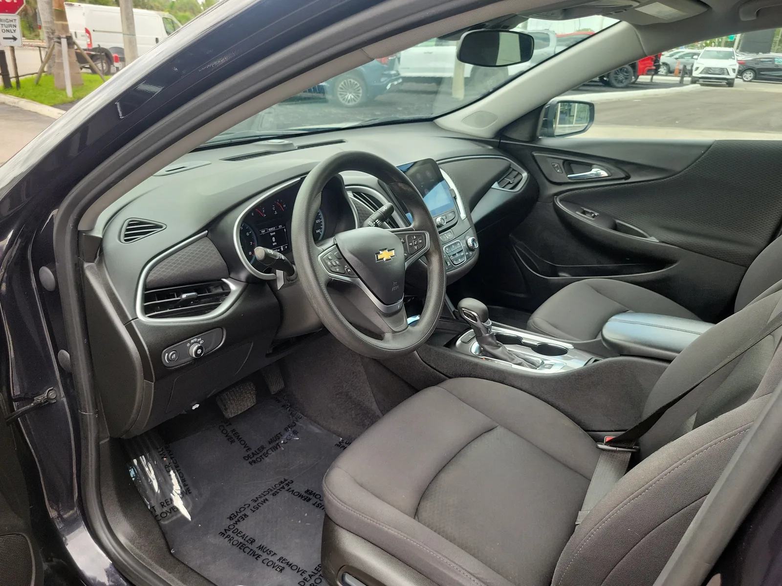 2023 Chevrolet Malibu LT photo 9