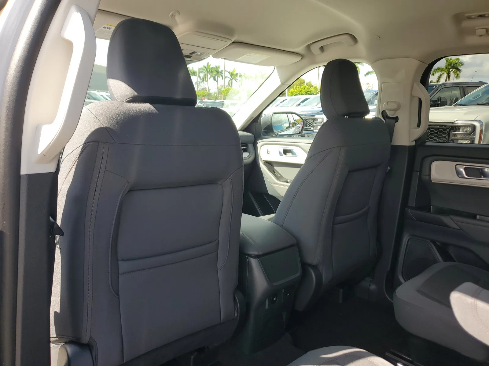 2026 Ford Explorer Active w/100A Pkg photo 13