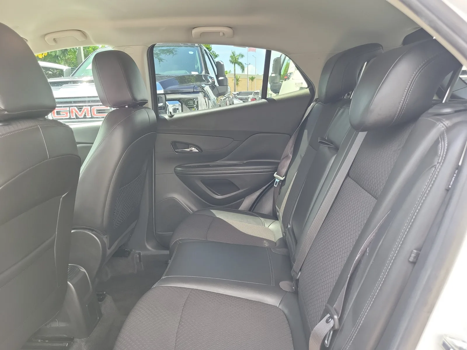 2019 Buick Encore Preferred photo 13