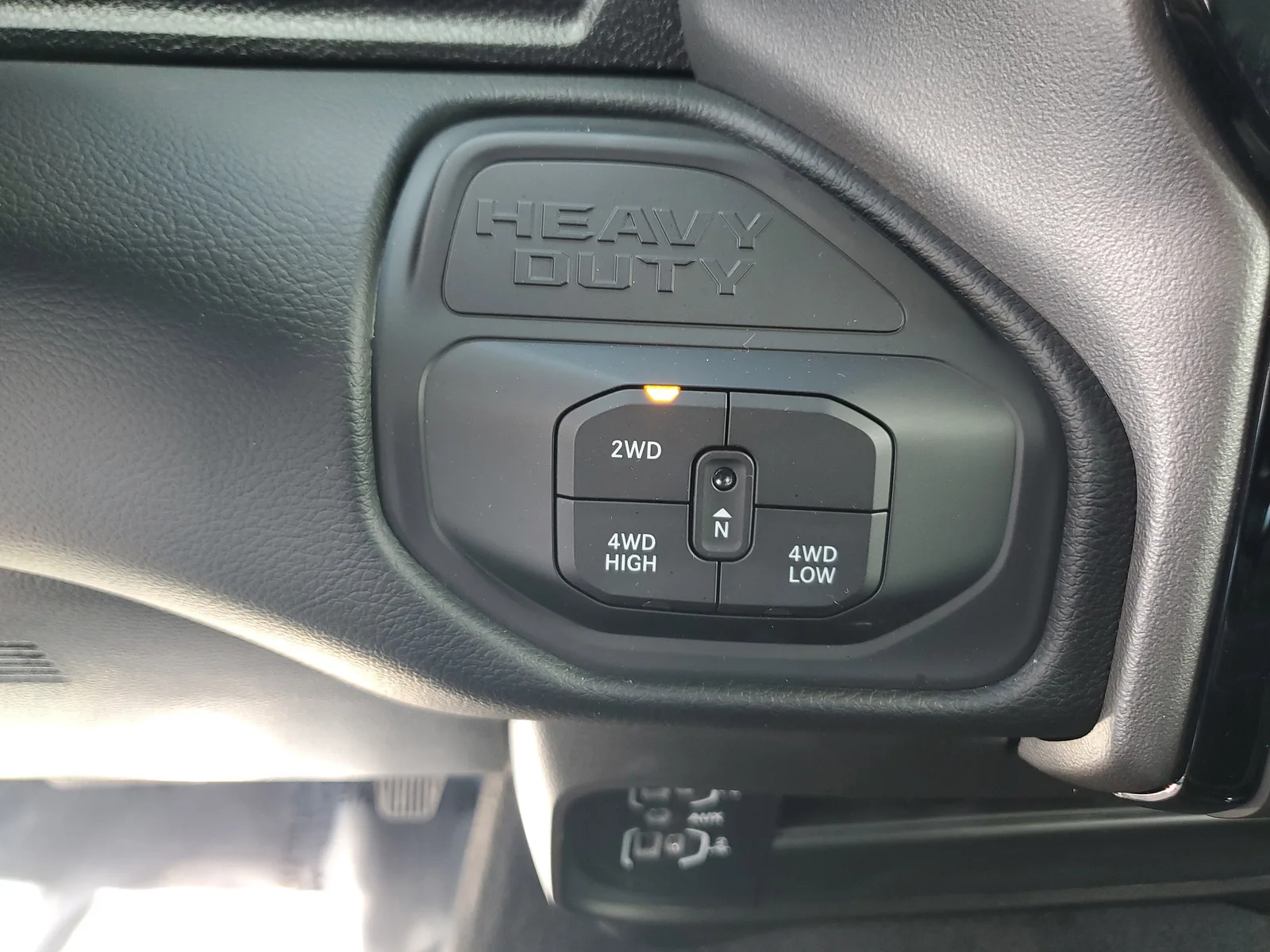 2026 RAM 2500 Laramie 4WD Diesel photo 24