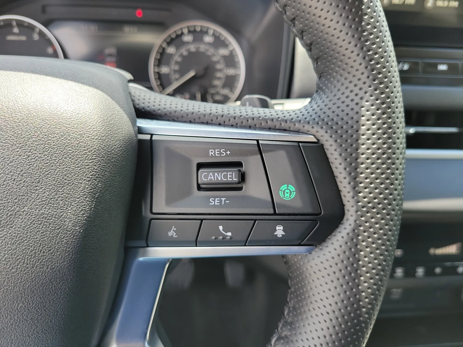 2025 Mitsubishi Outlander SE photo 28