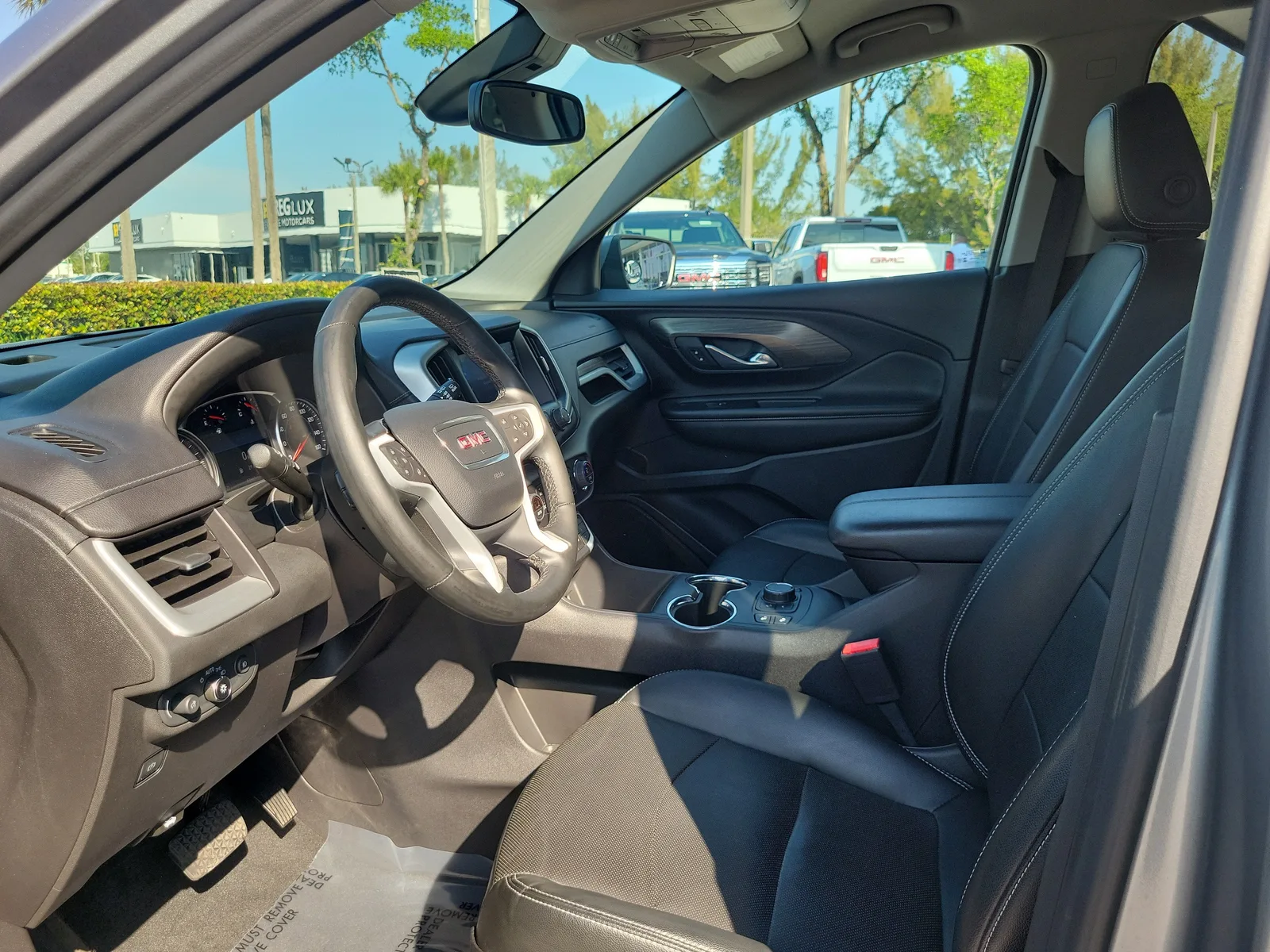 2023 GMC Terrain SLT photo 11