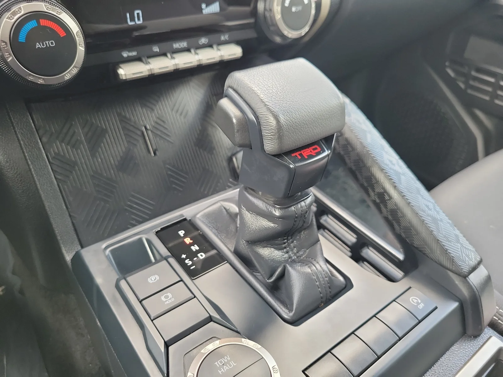 2024 Toyota Tacoma 2WD SR5 photo 21