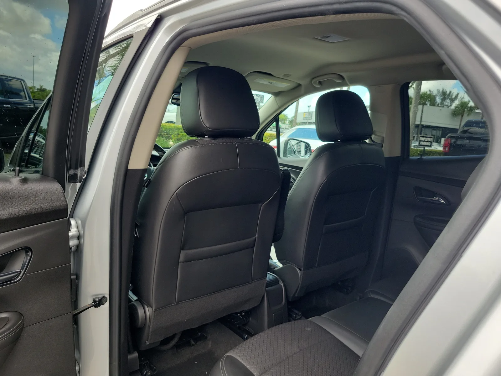 2022 Buick Encore Preferred photo 14