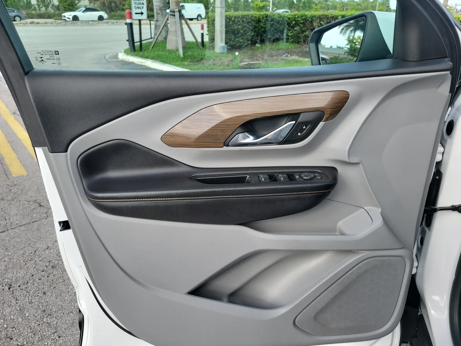 2020 GMC Terrain SLE photo 22