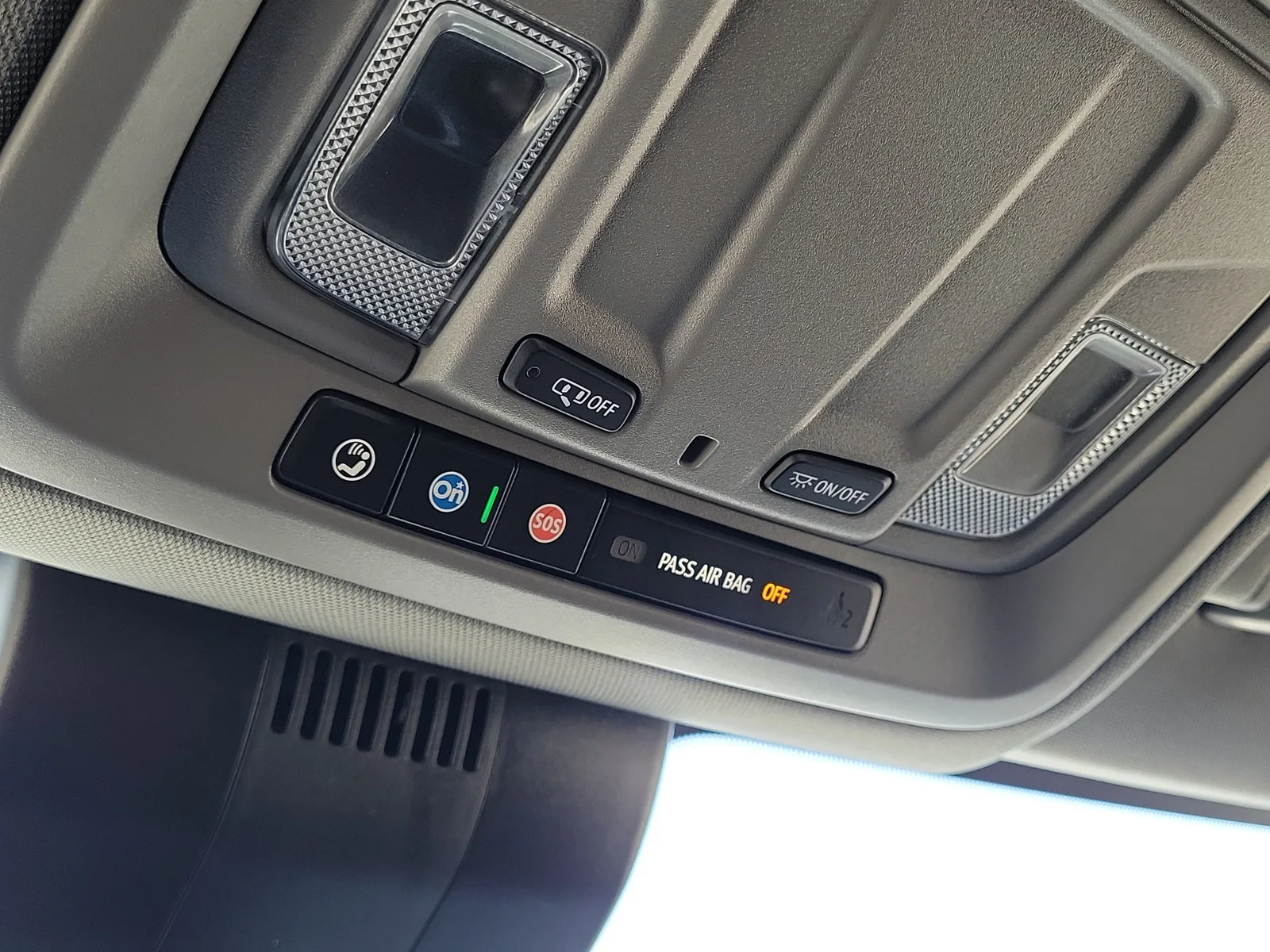 2025 Chevrolet Silverado 1500 LT photo 21