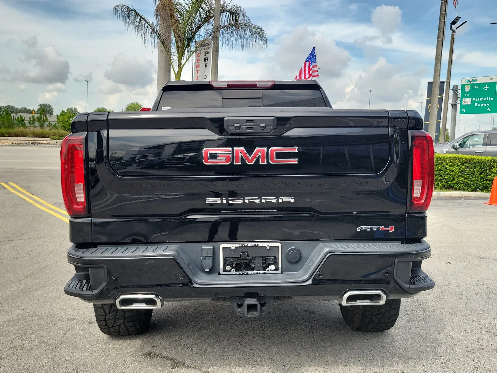 2024 GMC Sierra 1500 AT4 photo 6