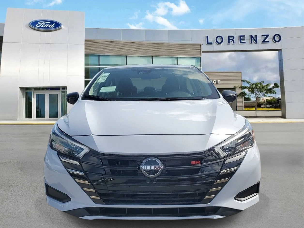 2025 Nissan Versa SR photo 2