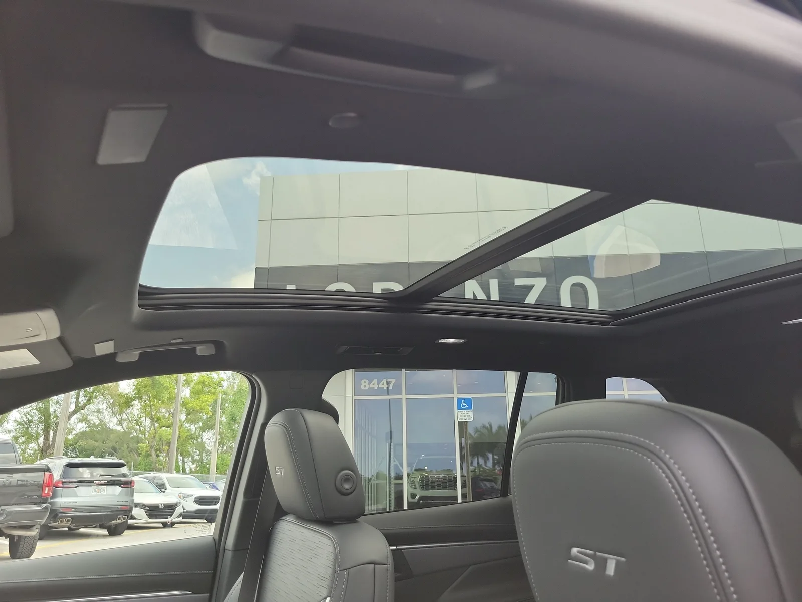 2026 Buick Enclave Sport Touring photo 12