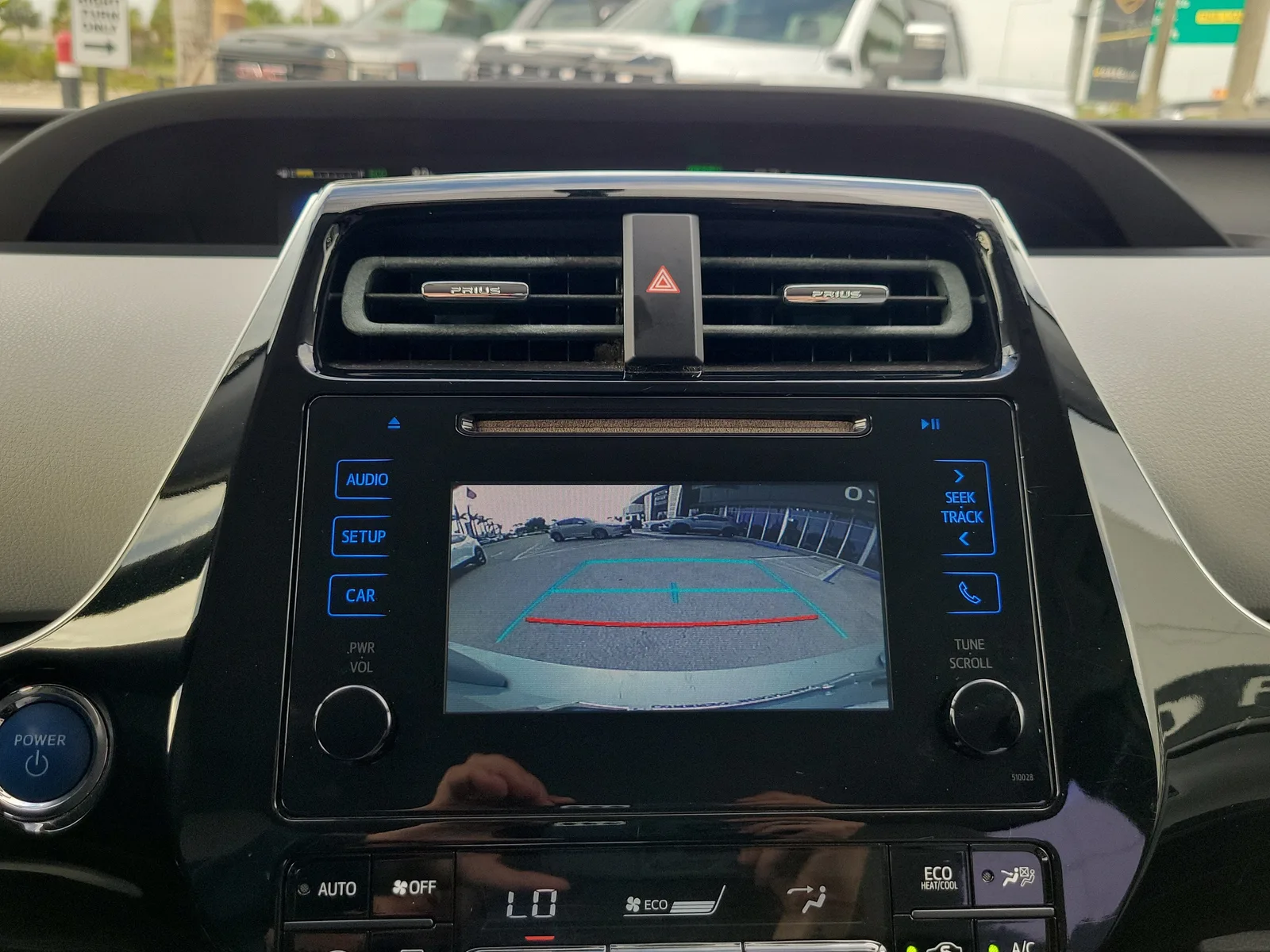 2016 Toyota Prius Two photo 10
