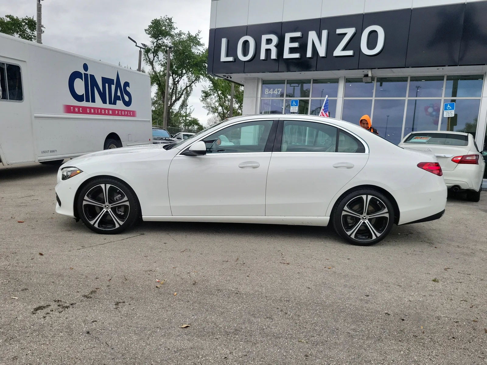 2025 Mercedes-Benz C-Class C 300 photo 8