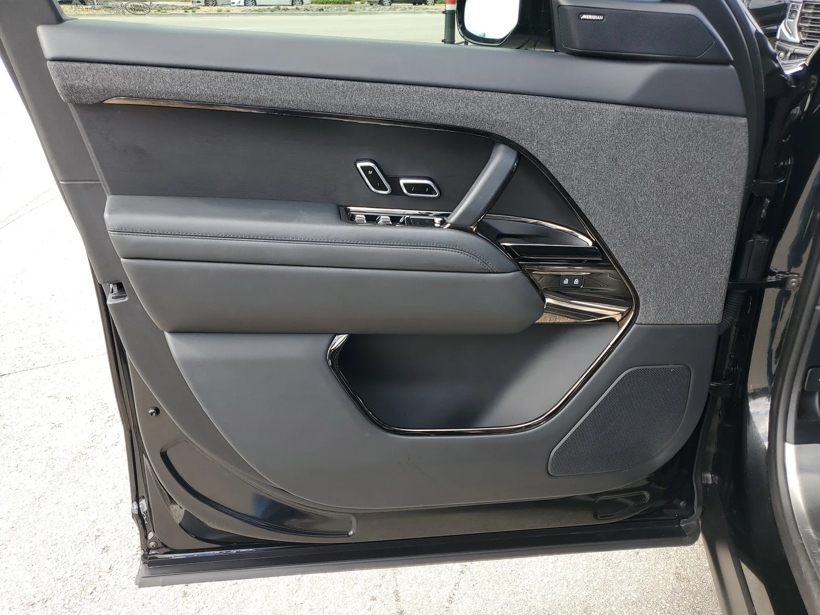 2024 Land Rover Range Rover Sport Dynamic SE photo 26