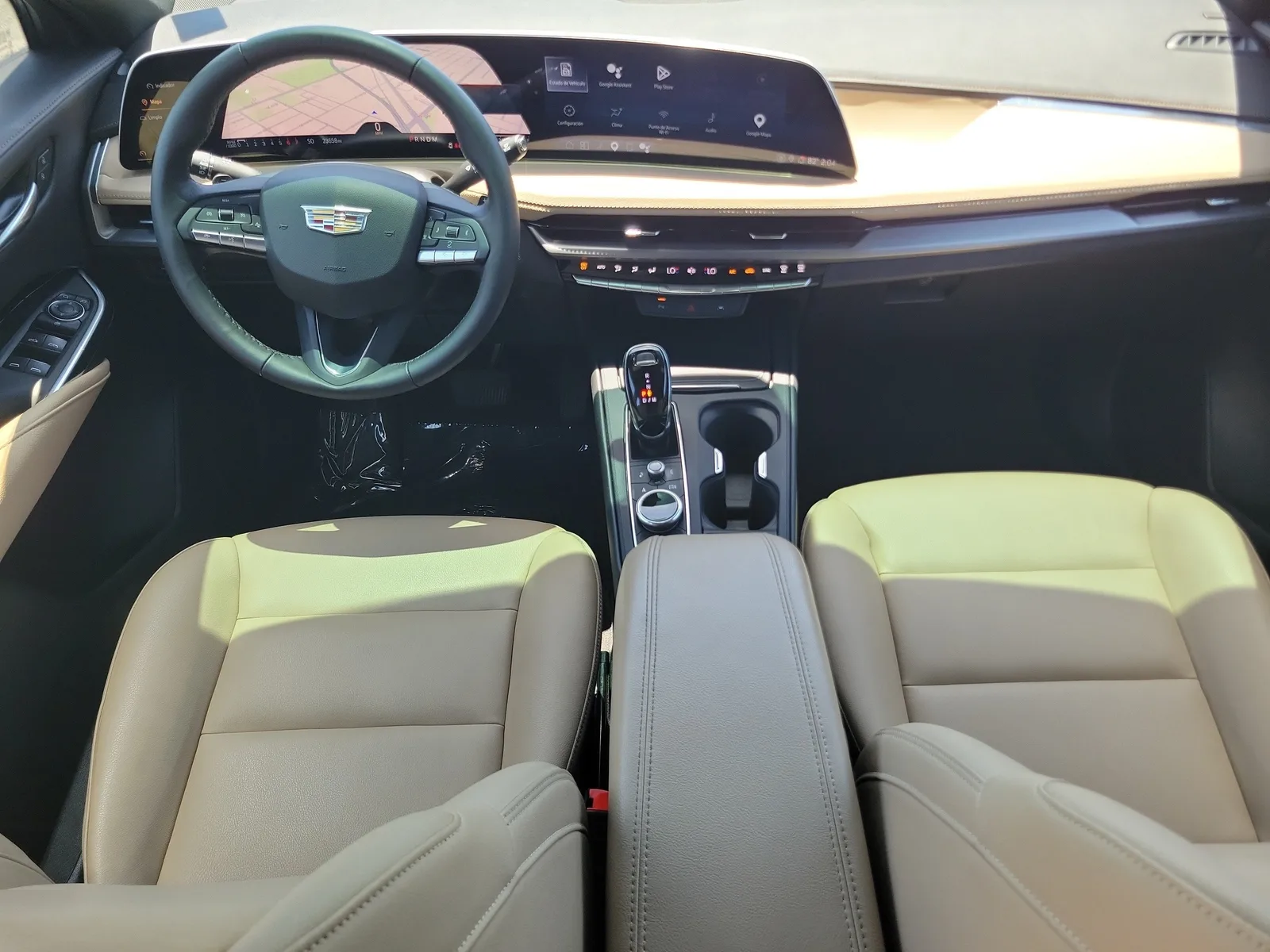 2024 Cadillac XT4 FWD Luxury photo 18