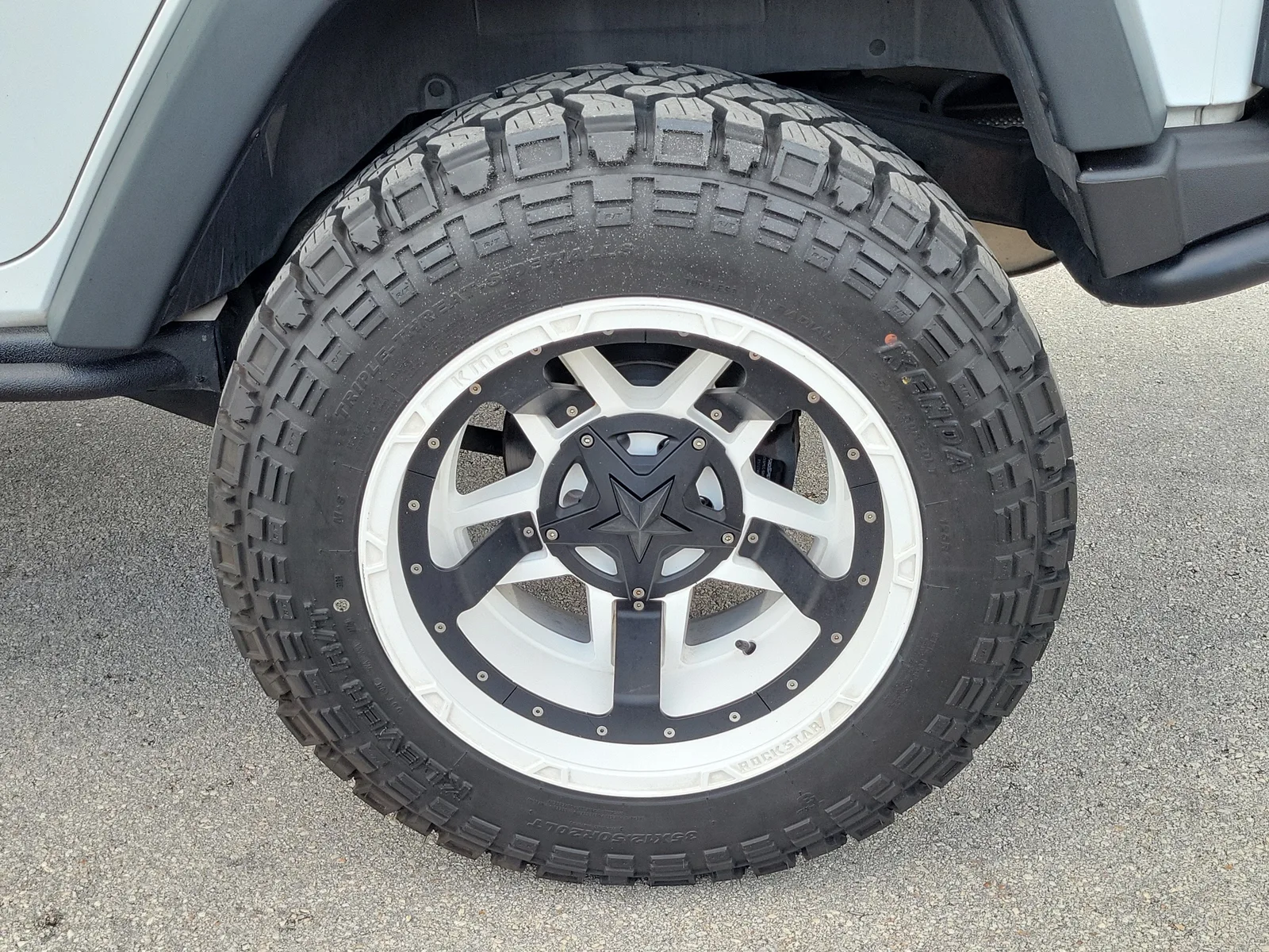 2013 Jeep Wrangler Unlimited Moab photo 27