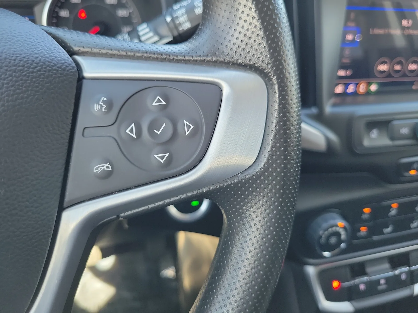 2024 GMC Terrain SLE photo 22
