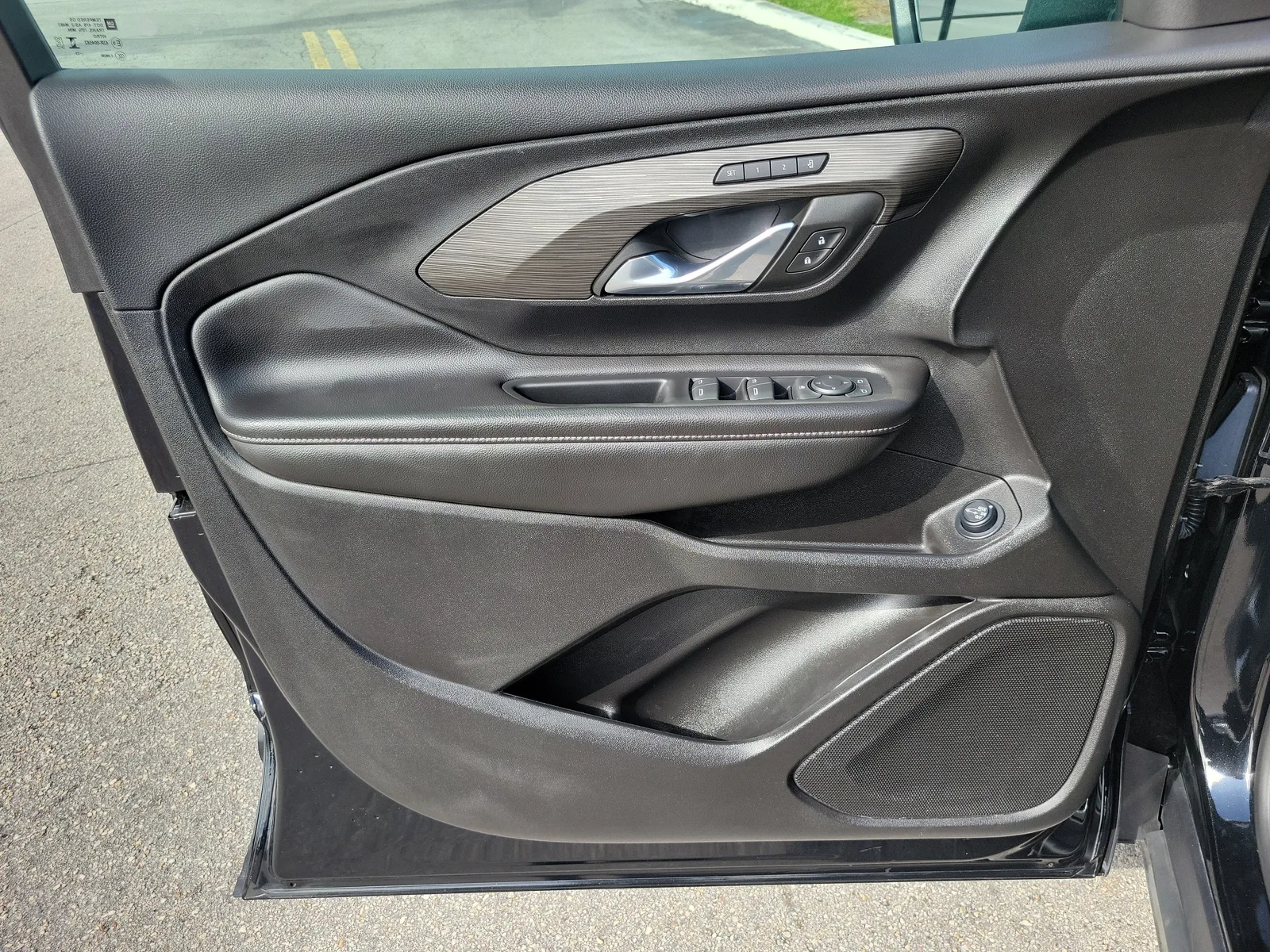 2024 GMC Terrain SLT photo 24