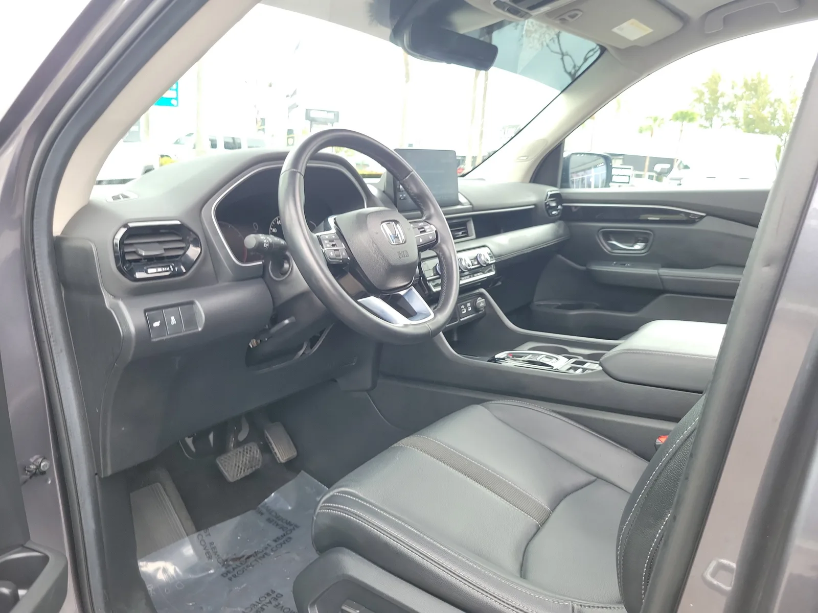 2024 Honda Pilot Touring photo 9
