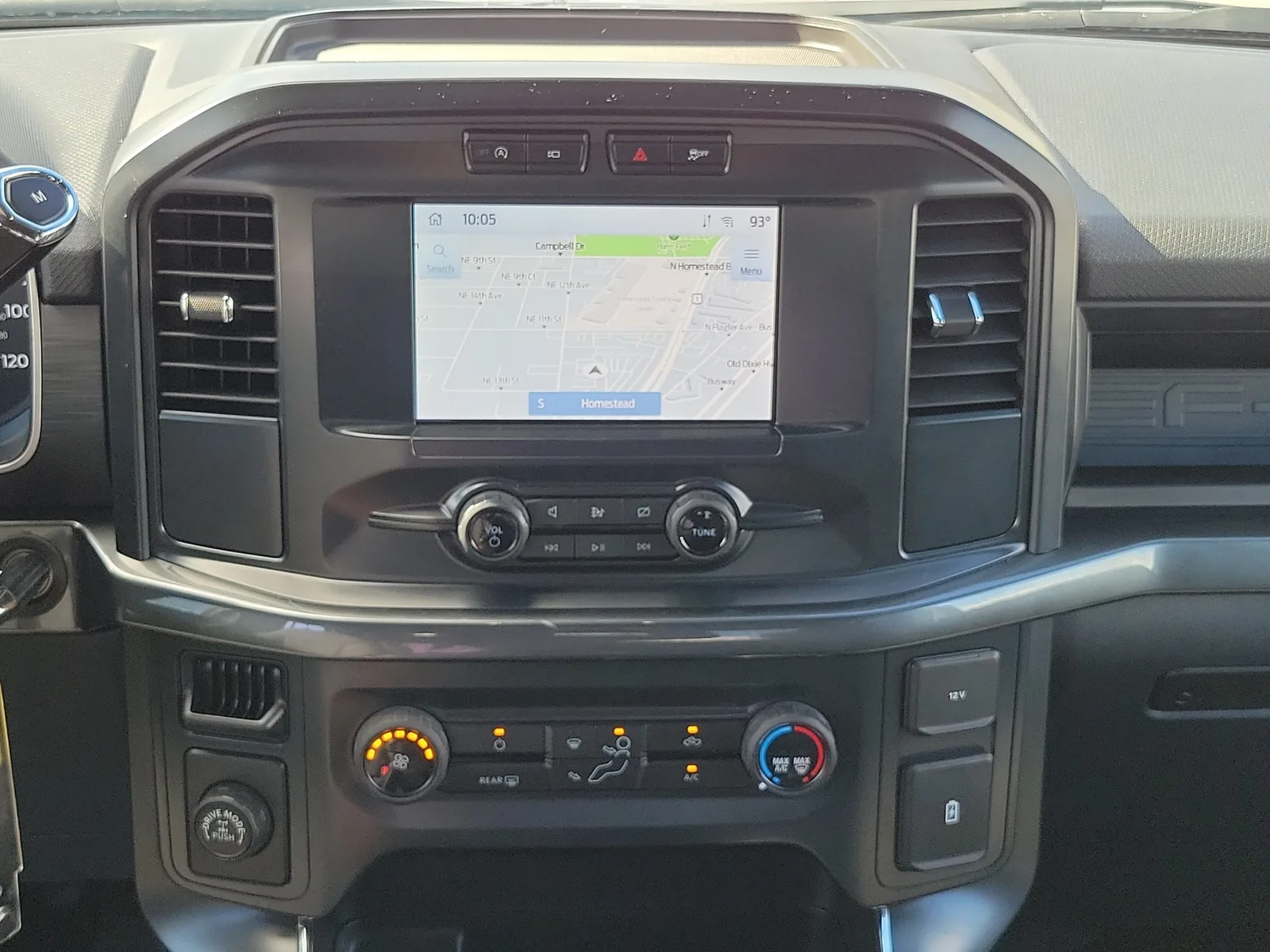 2022 Ford F-150 XL photo 22