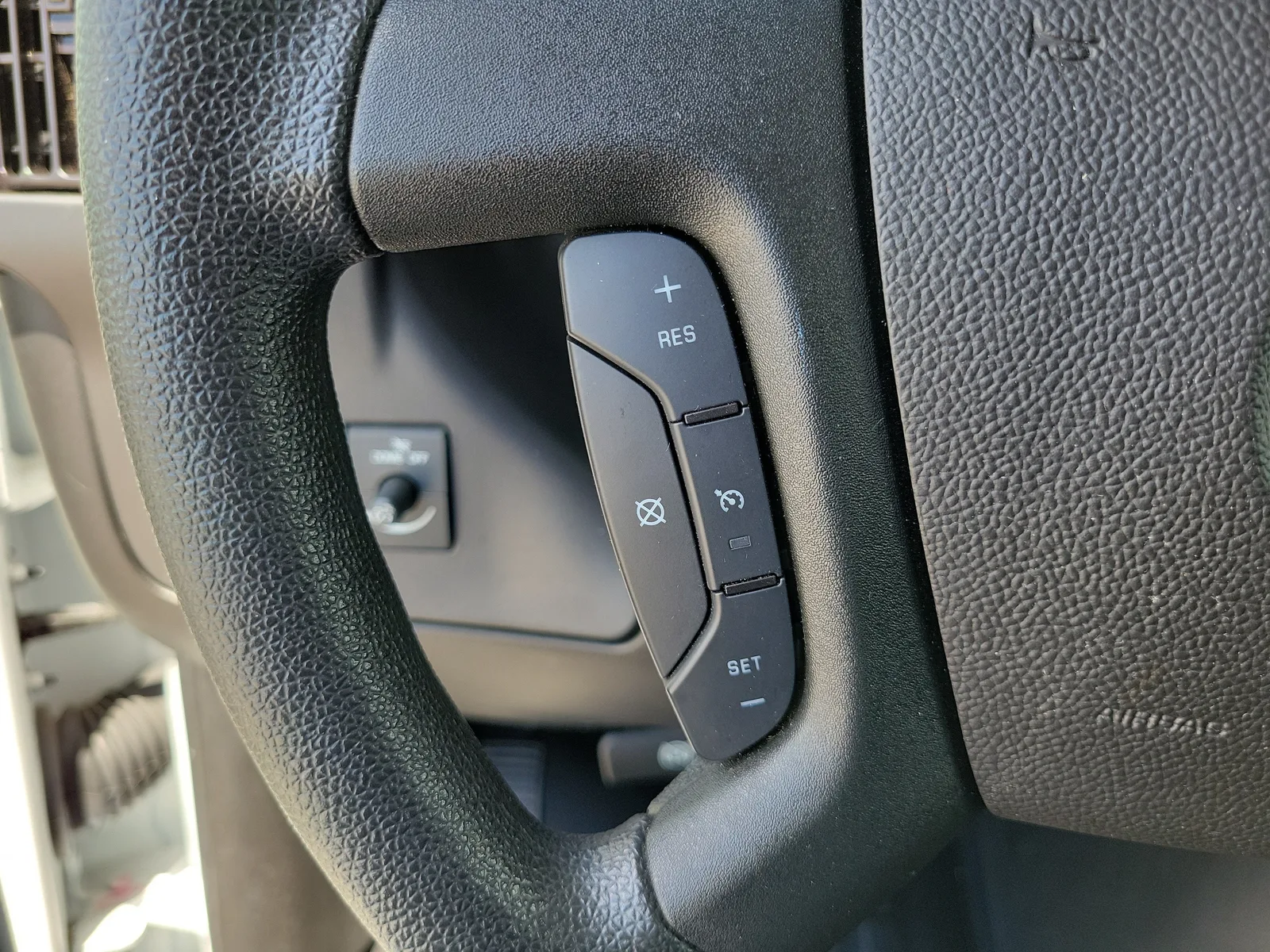 2024 GMC Savana Cargo Van Work Van photo 24