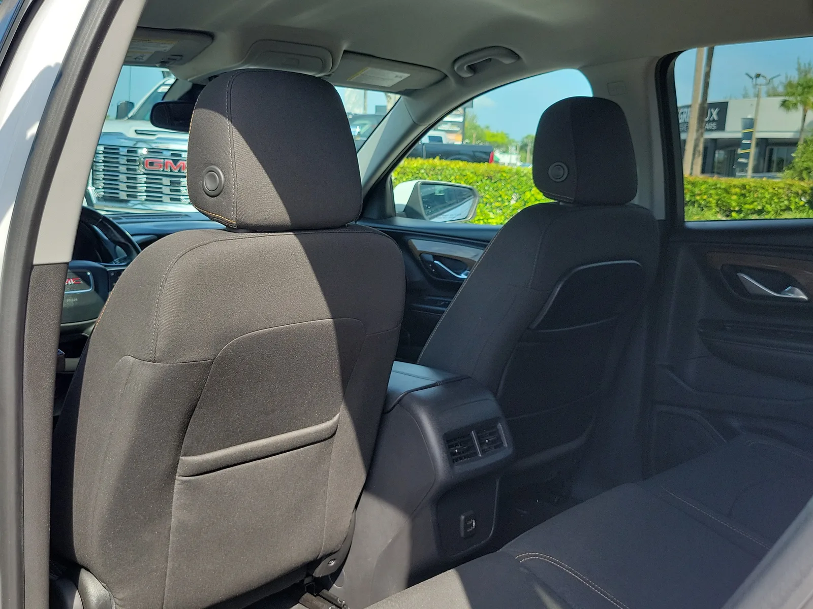 2020 GMC Terrain SLE photo 13