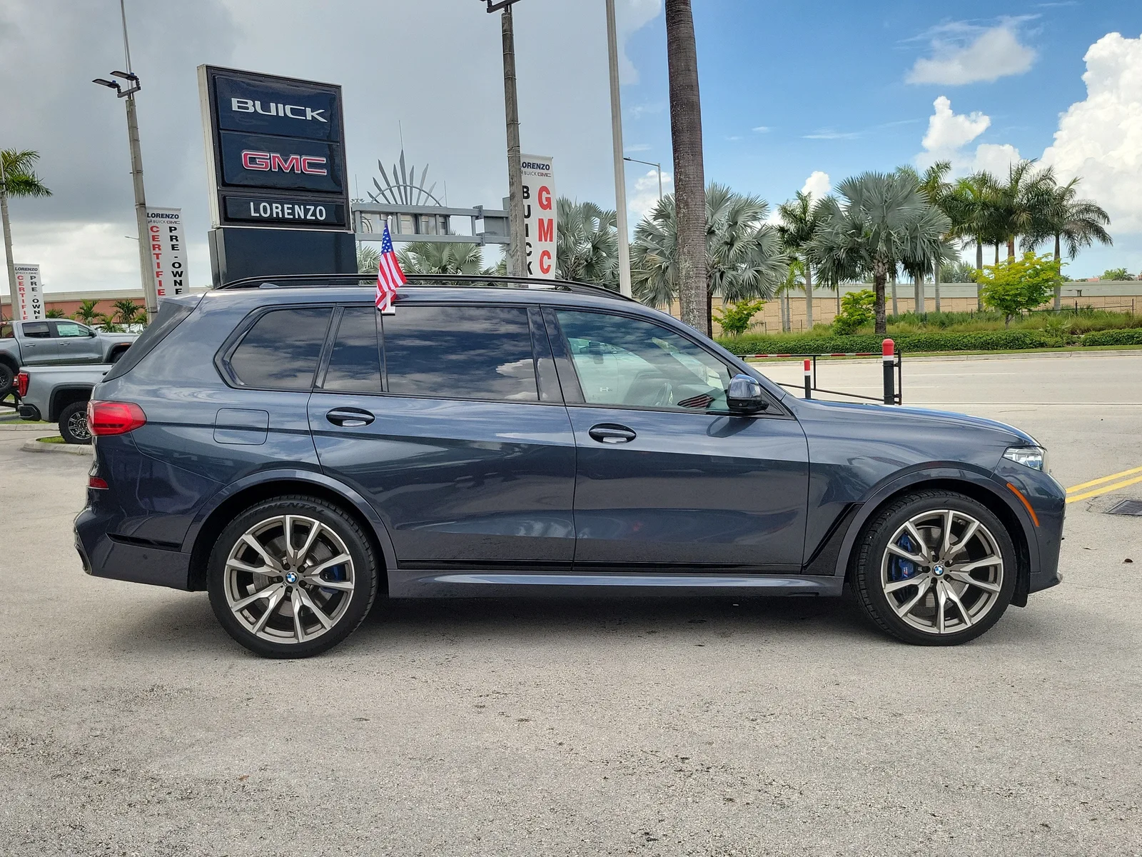 2022 BMW X7 M50i photo 4