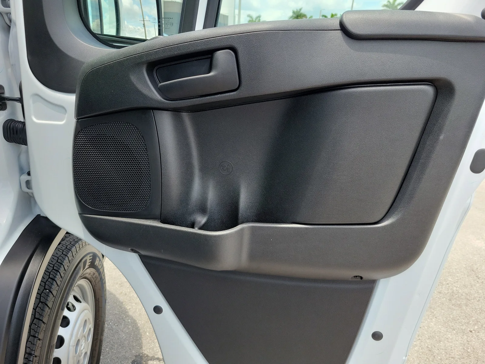2026 RAM ProMaster Cargo Van Tradesman photo 27