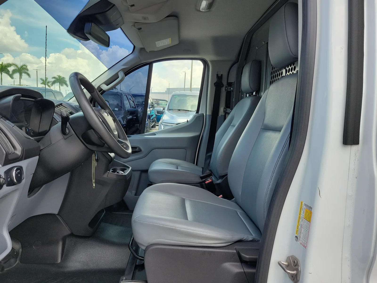 2019 Ford Transit Van Base photo 9