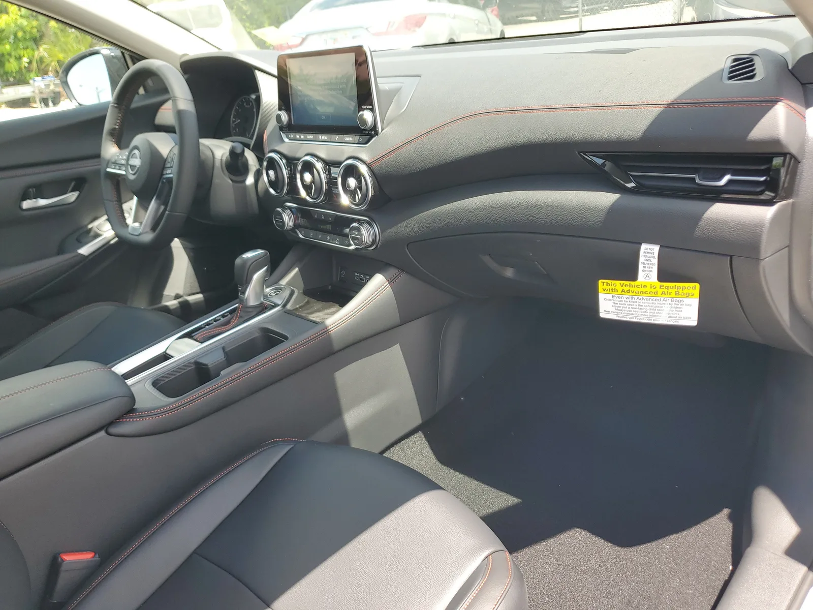 2025 Nissan Sentra SR photo 13