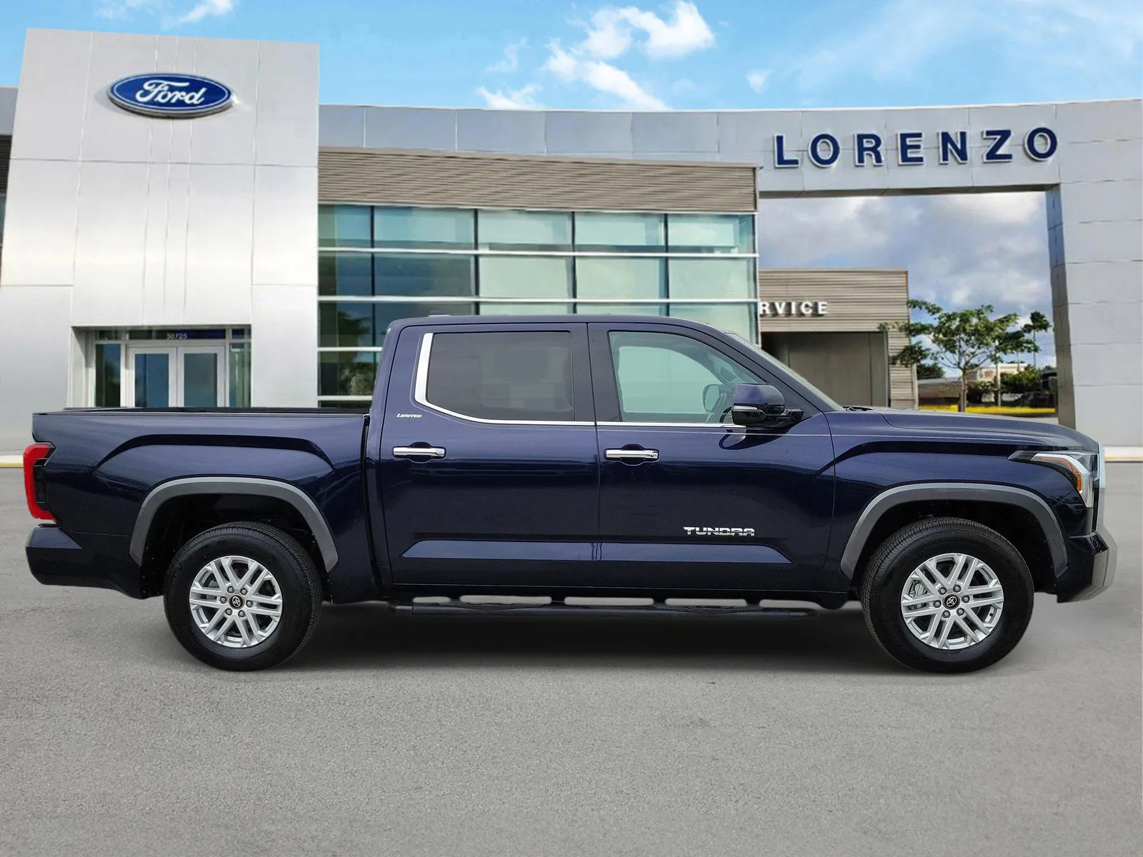 2023 Toyota Tundra 2WD Limited photo 4