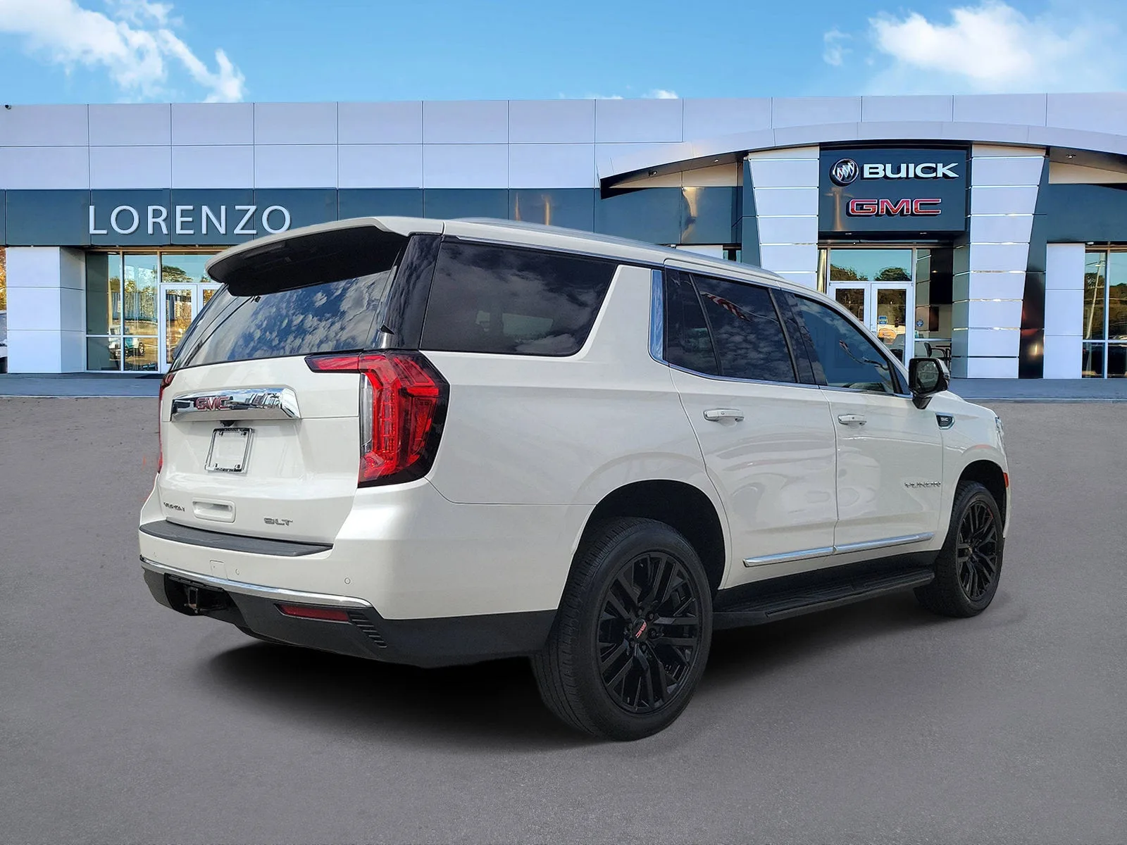 2022 GMC Yukon SLT photo 5