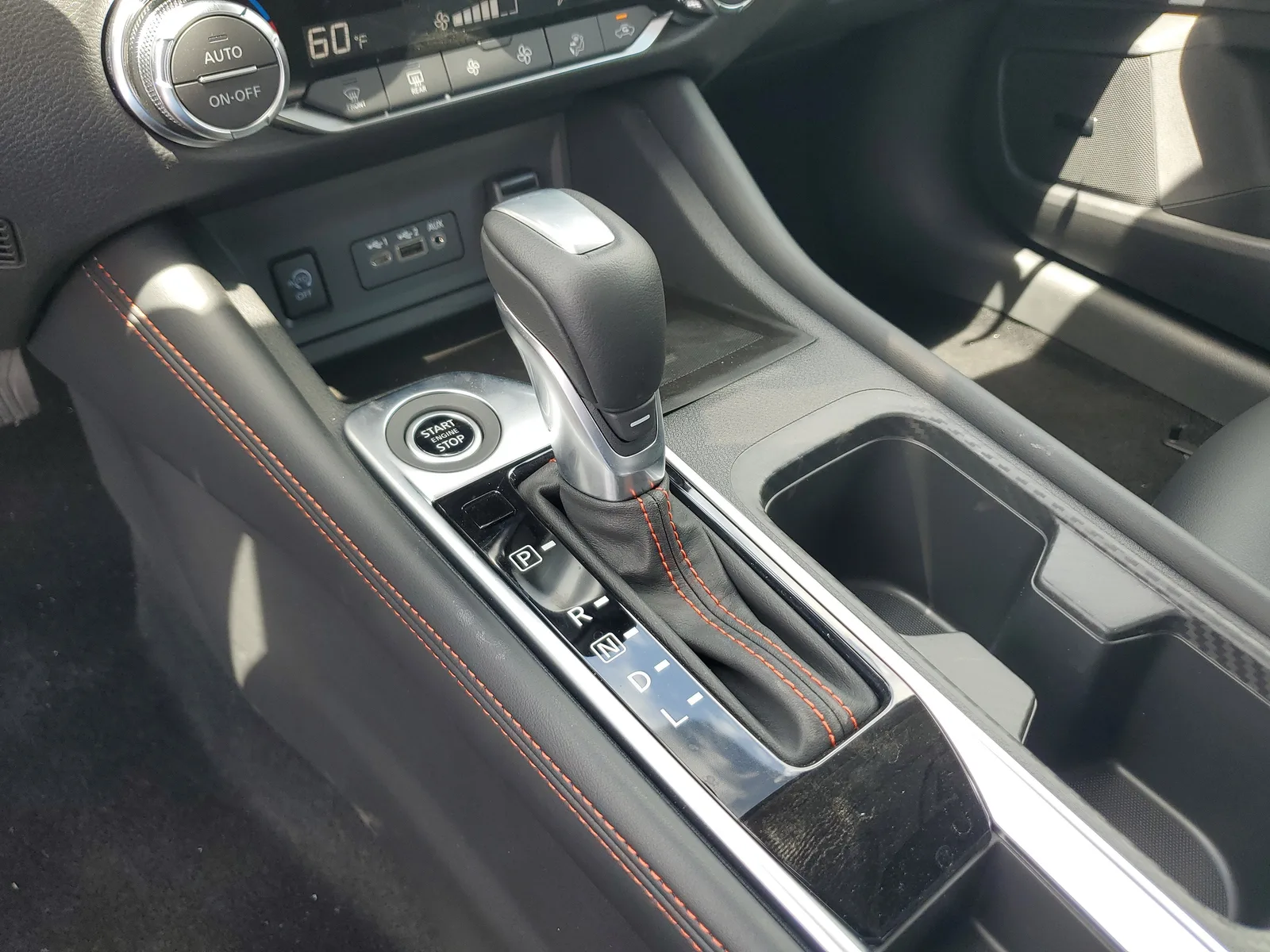 2025 Nissan Sentra SR photo 14