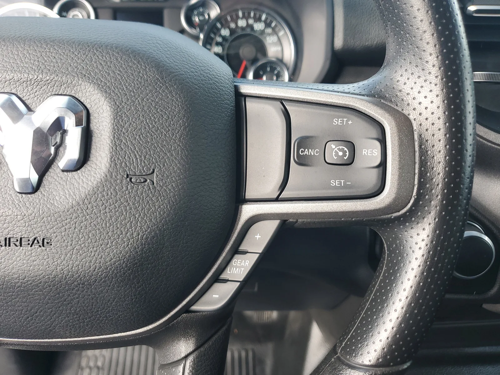 2024 RAM 3500 Tradesman 4WD photo 20