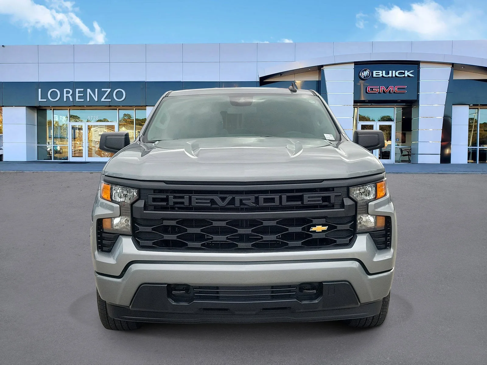 2024 Chevrolet Silverado 1500 Custom photo 2