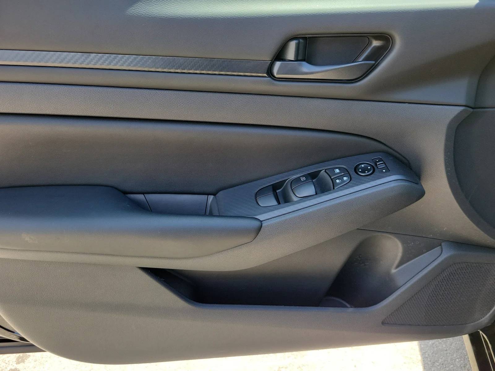 2025 Nissan Altima S photo 21