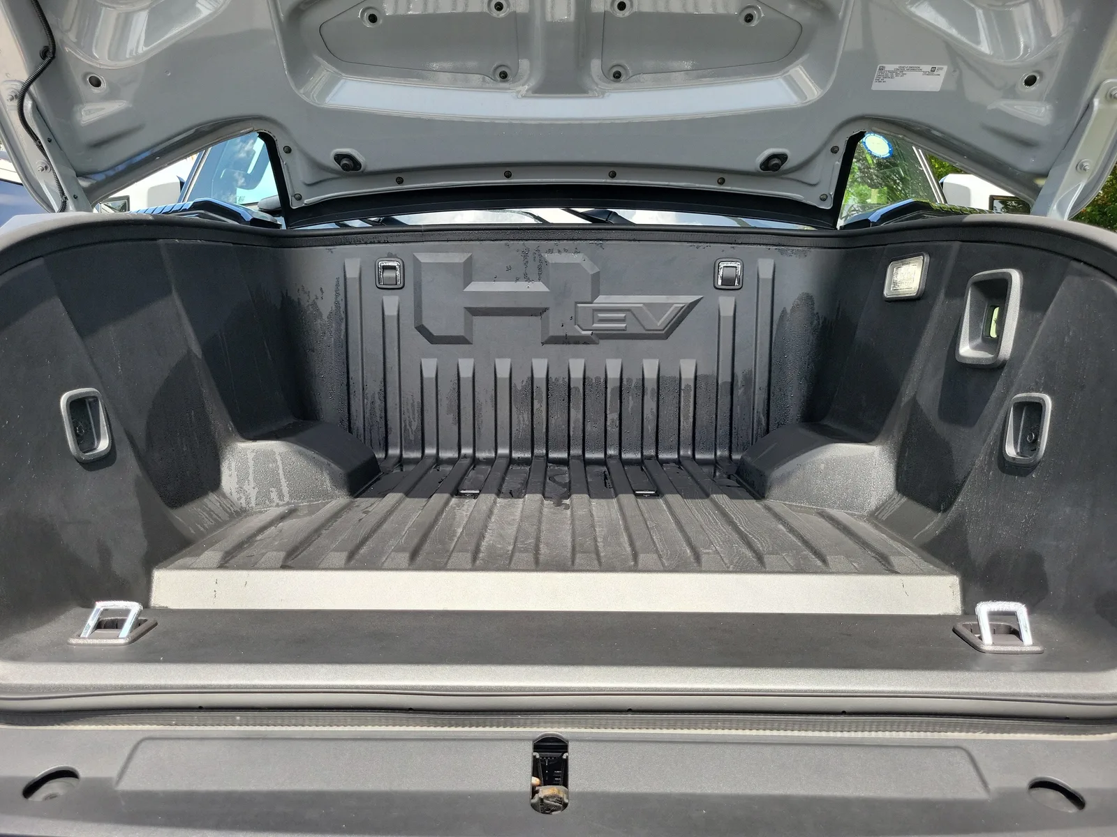 2025 GMC HUMMER EV Pickup 2X photo 30
