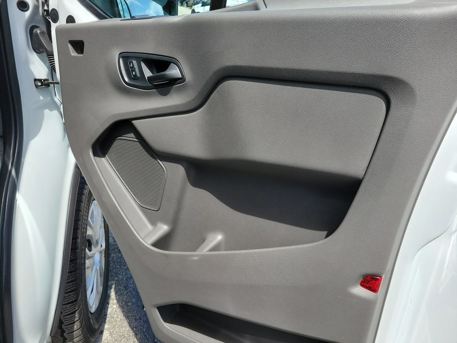 2025 Ford Transit Cargo Van Base photo 20