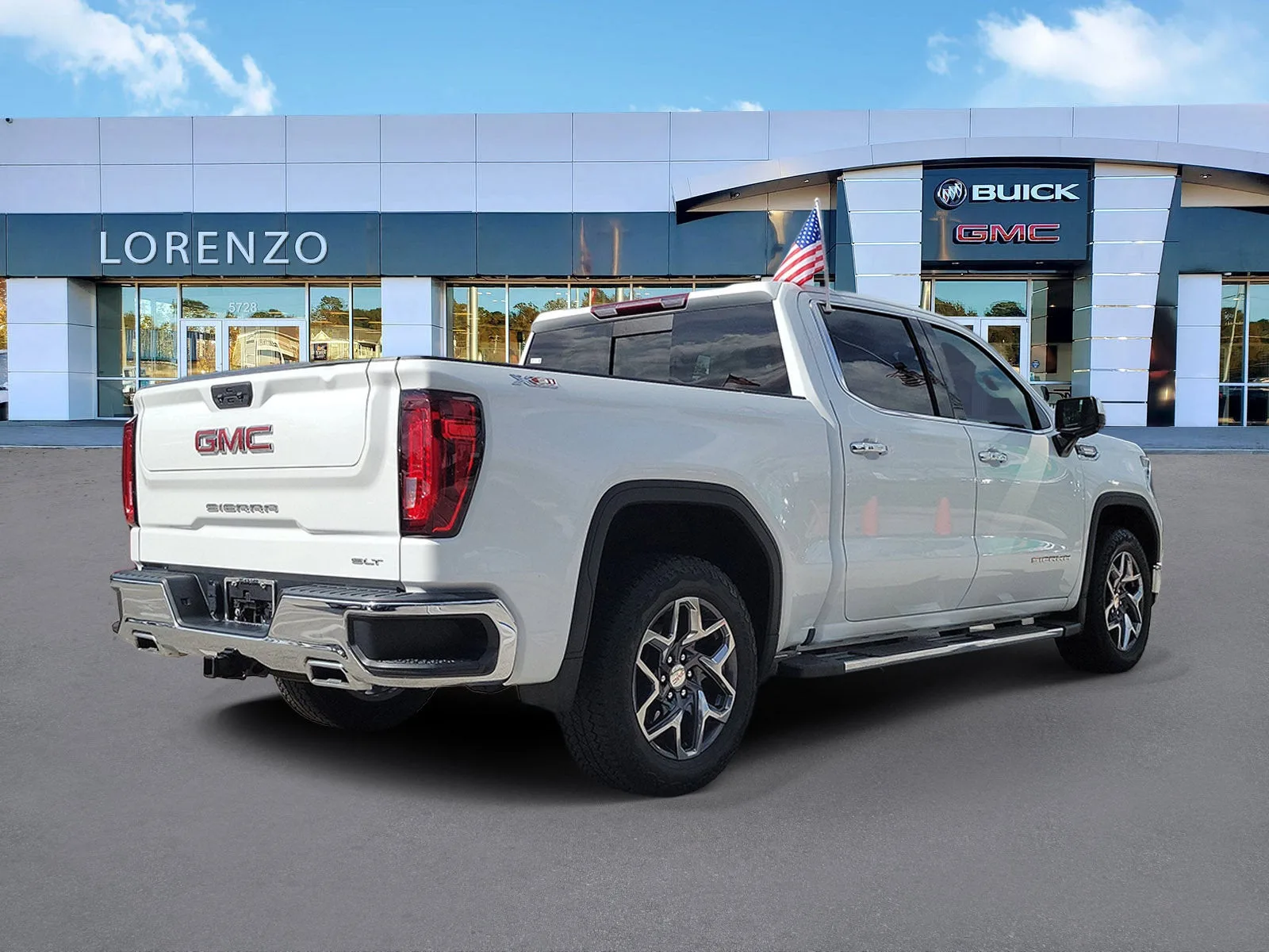 2023 GMC Sierra 1500 SLT photo 5