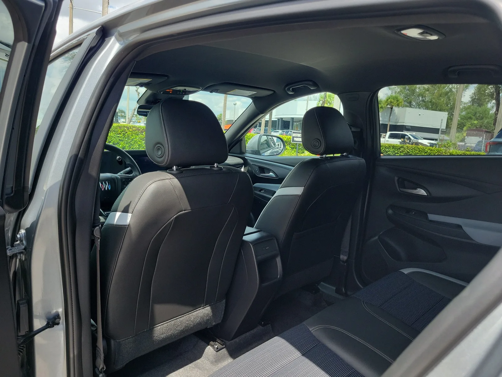 2025 Buick Envista Preferred photo 13