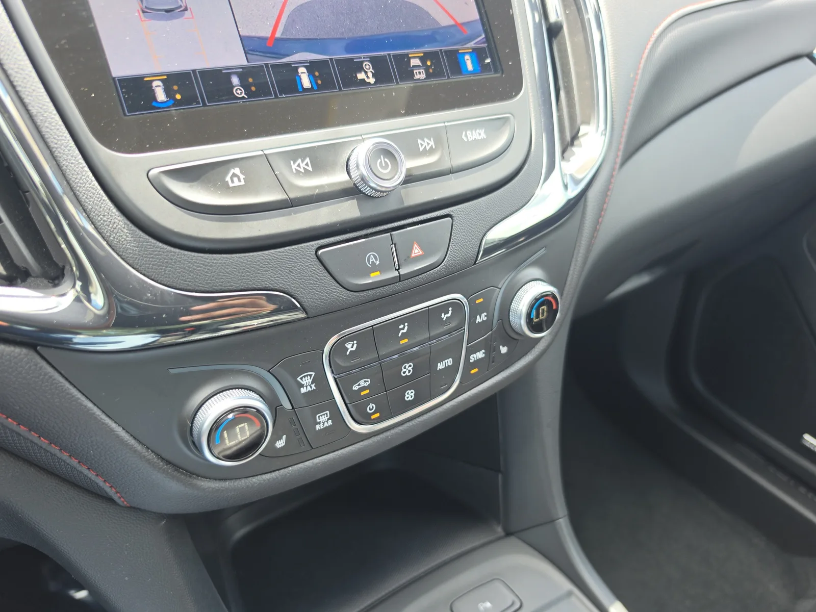 2024 Chevrolet Equinox RS photo 17
