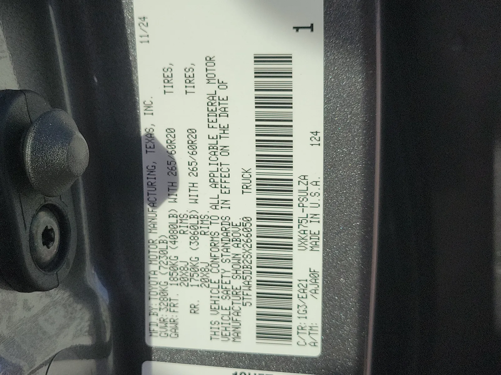2025 Toyota Tundra 4WD Limited photo 35