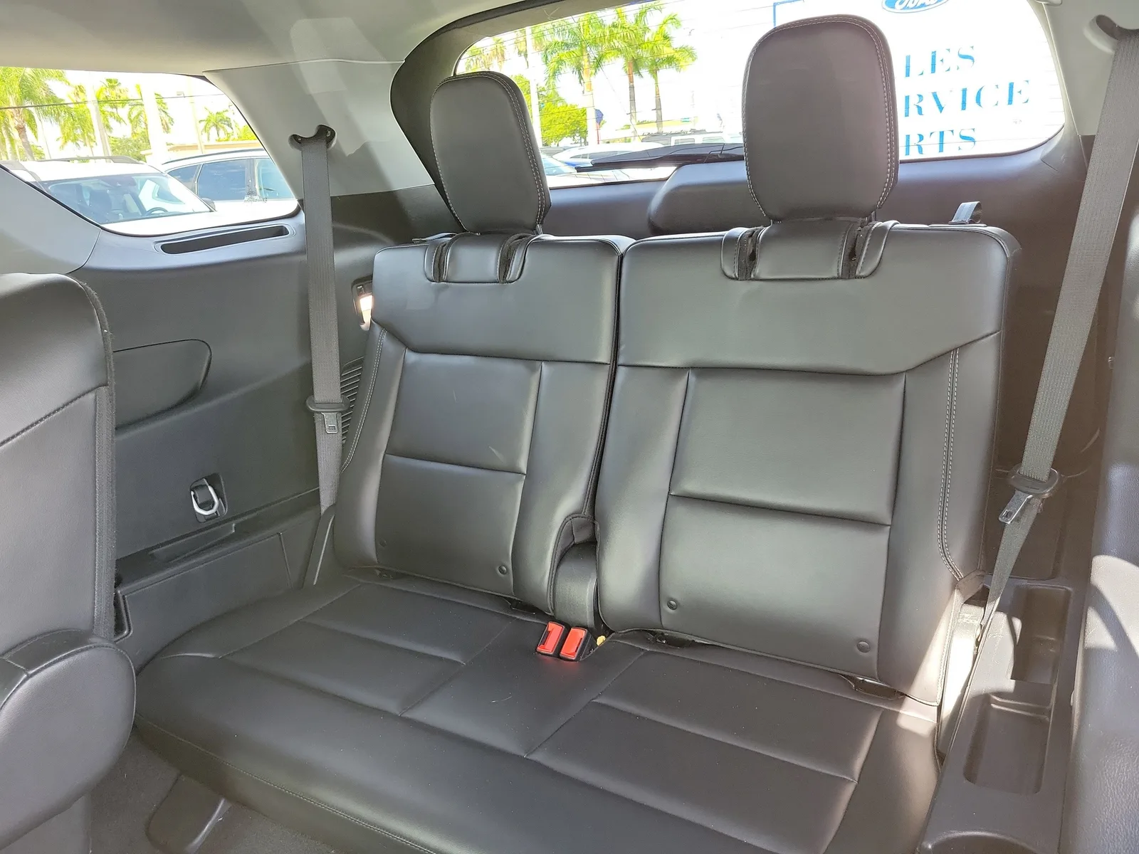 2023 Ford Explorer XLT photo 15