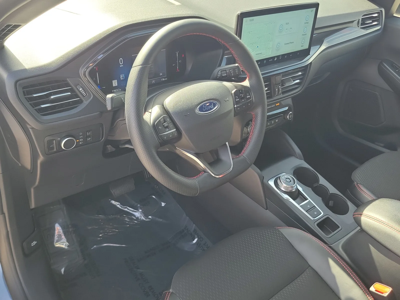 2025 Ford Escape ST-Line photo 9