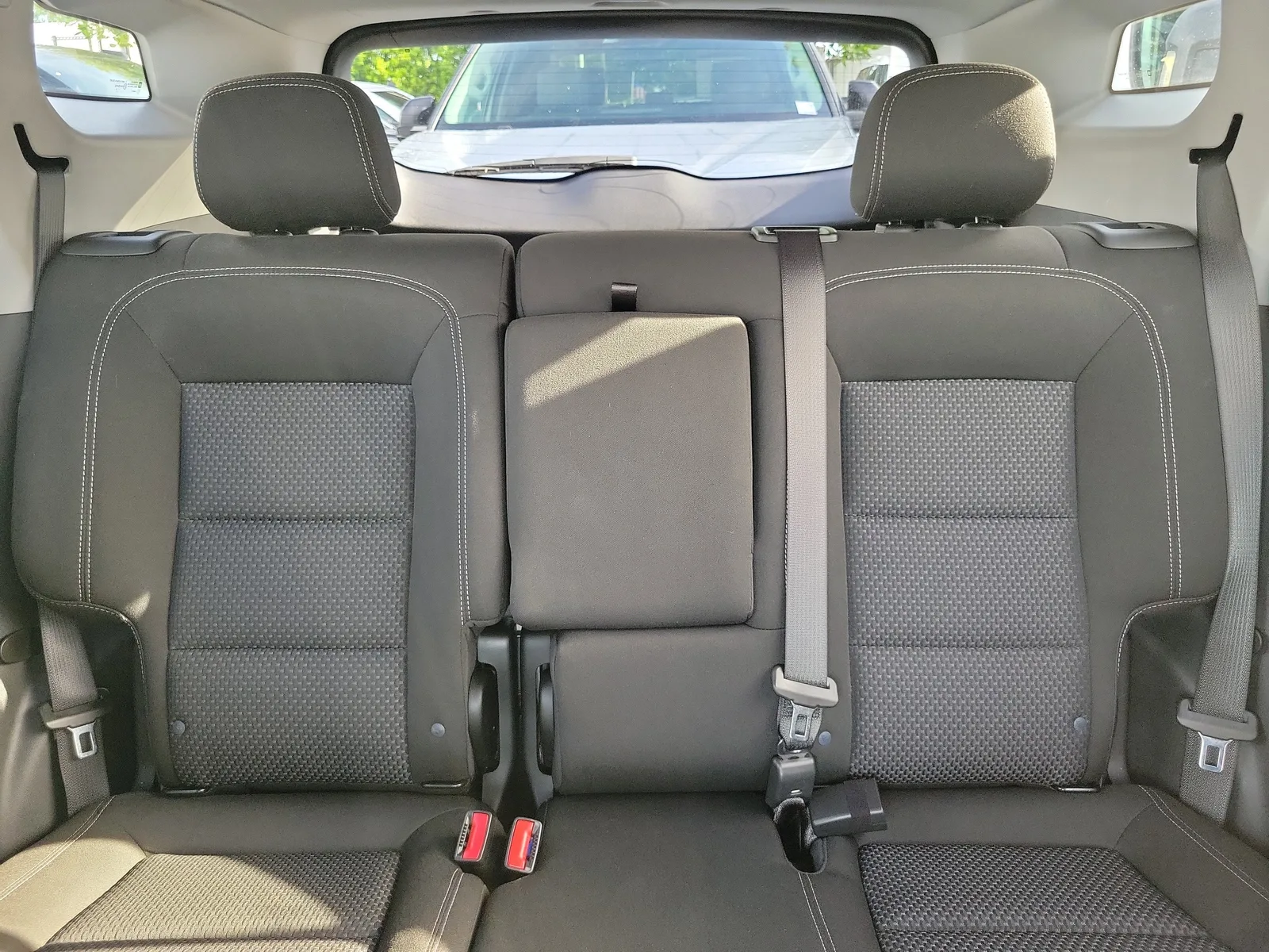 2023 GMC Terrain SLE photo 30